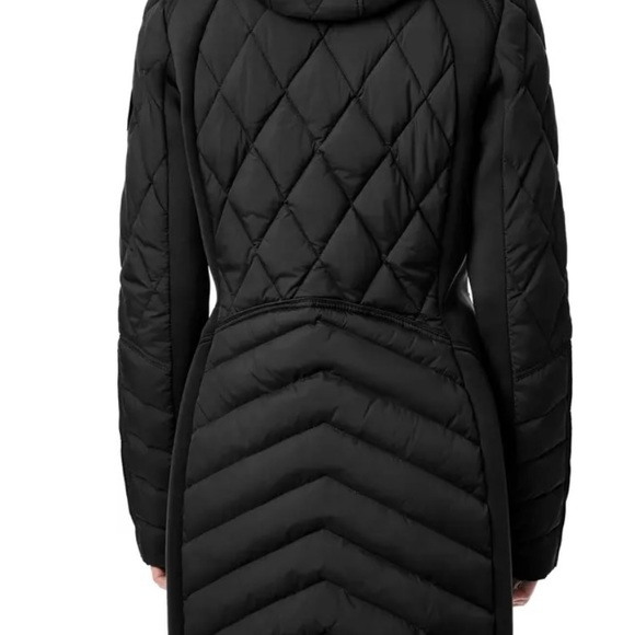 Bernando Packable EcoPlume Hooded Jacket Size: XL - Picture 4 of 15